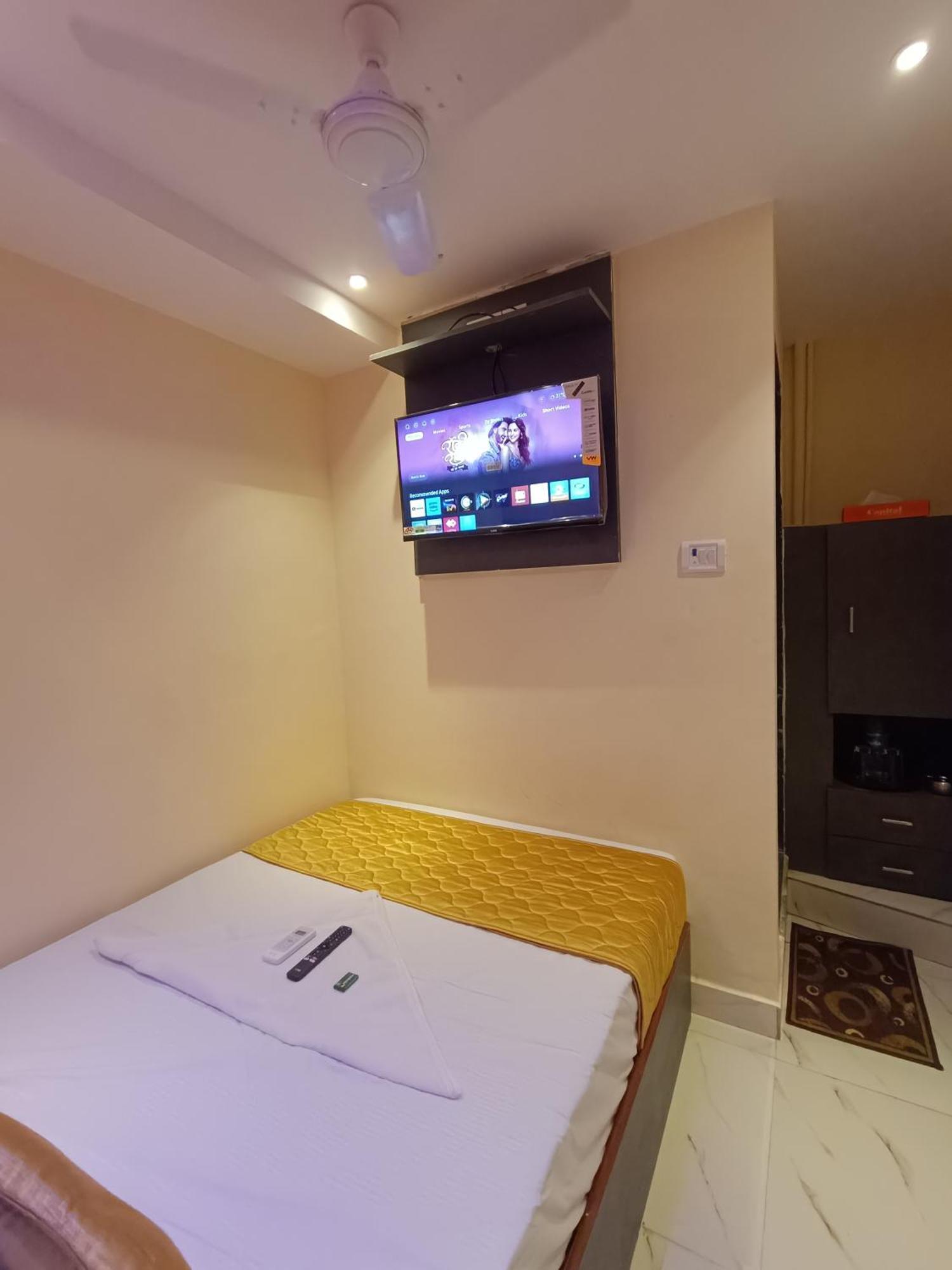 Hotel Powai Residency Мумбаї Екстер'єр фото